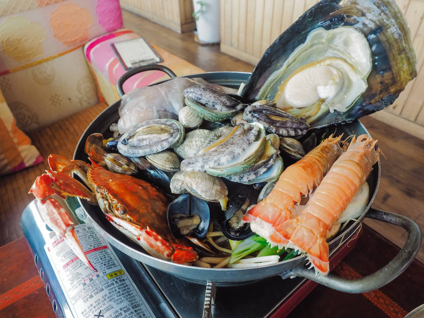 Korea - Mt Hallasan - Big pot of seafood!