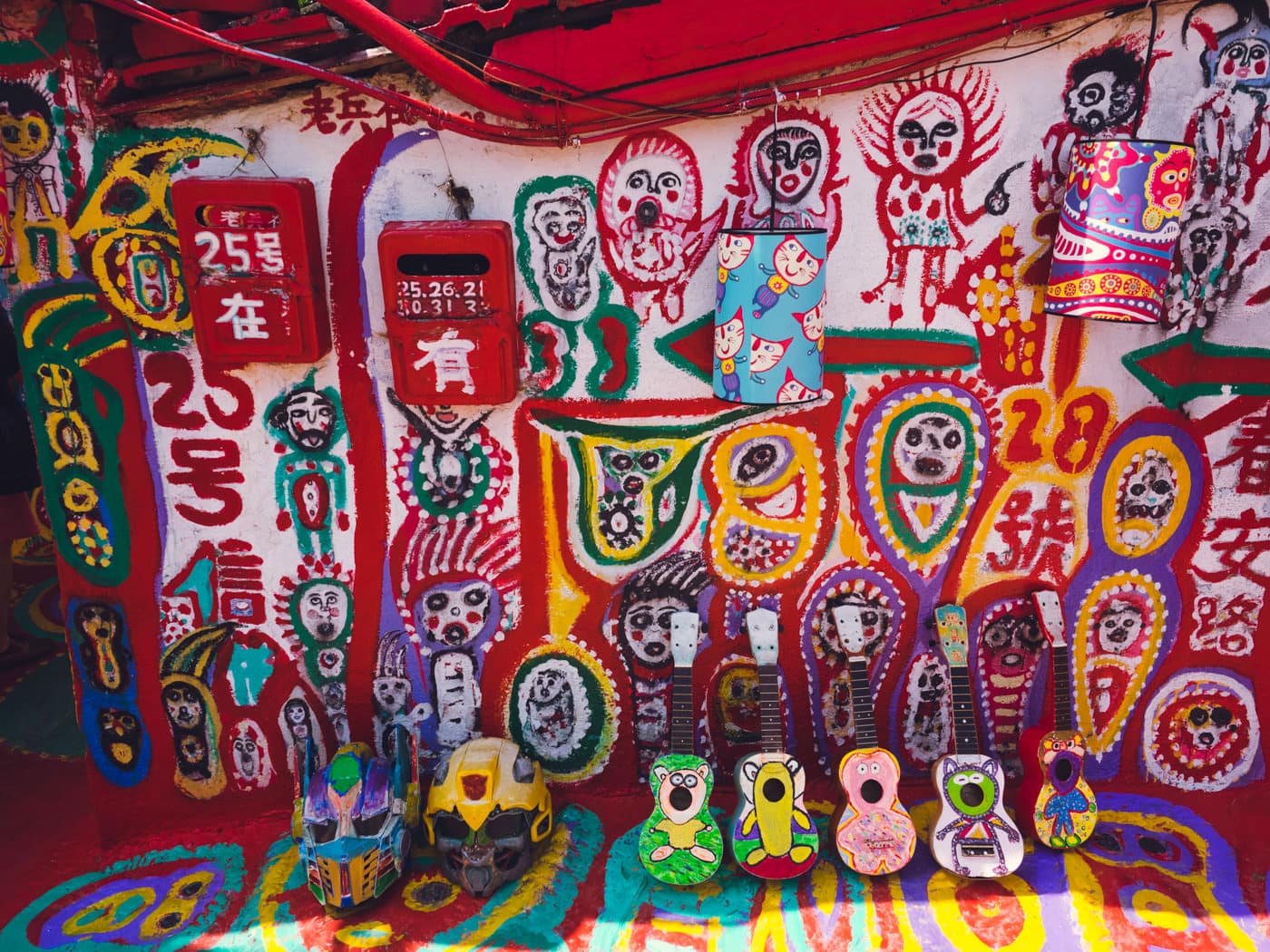 Taiwan - Rainbow Village - Hand painted ukuleles